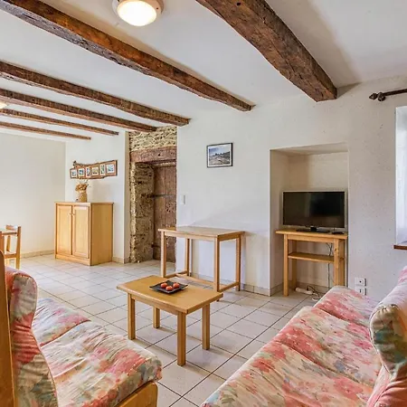 Holiday home 4 Bedroom Stunning In D Mandailles