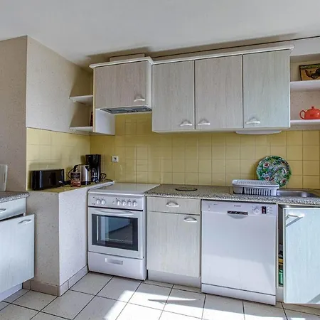 Holiday home 4 Bedroom Stunning In D Mandailles *