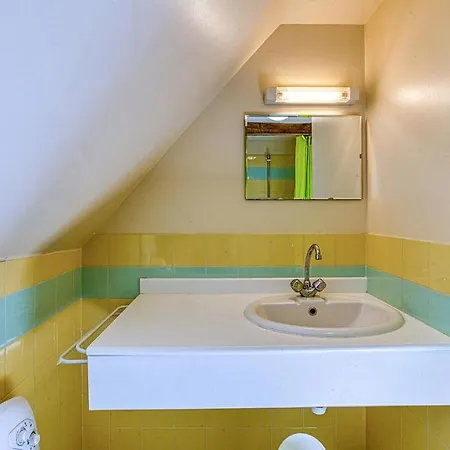 Holiday home 4 Bedroom Stunning In D Mandailles